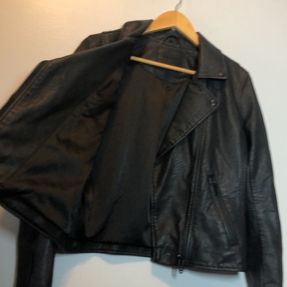 Blank NYC Moto Jacket Women’s Small Black Vegan Faux Leather Grunge Zippers Goth - Picture 8 of 17